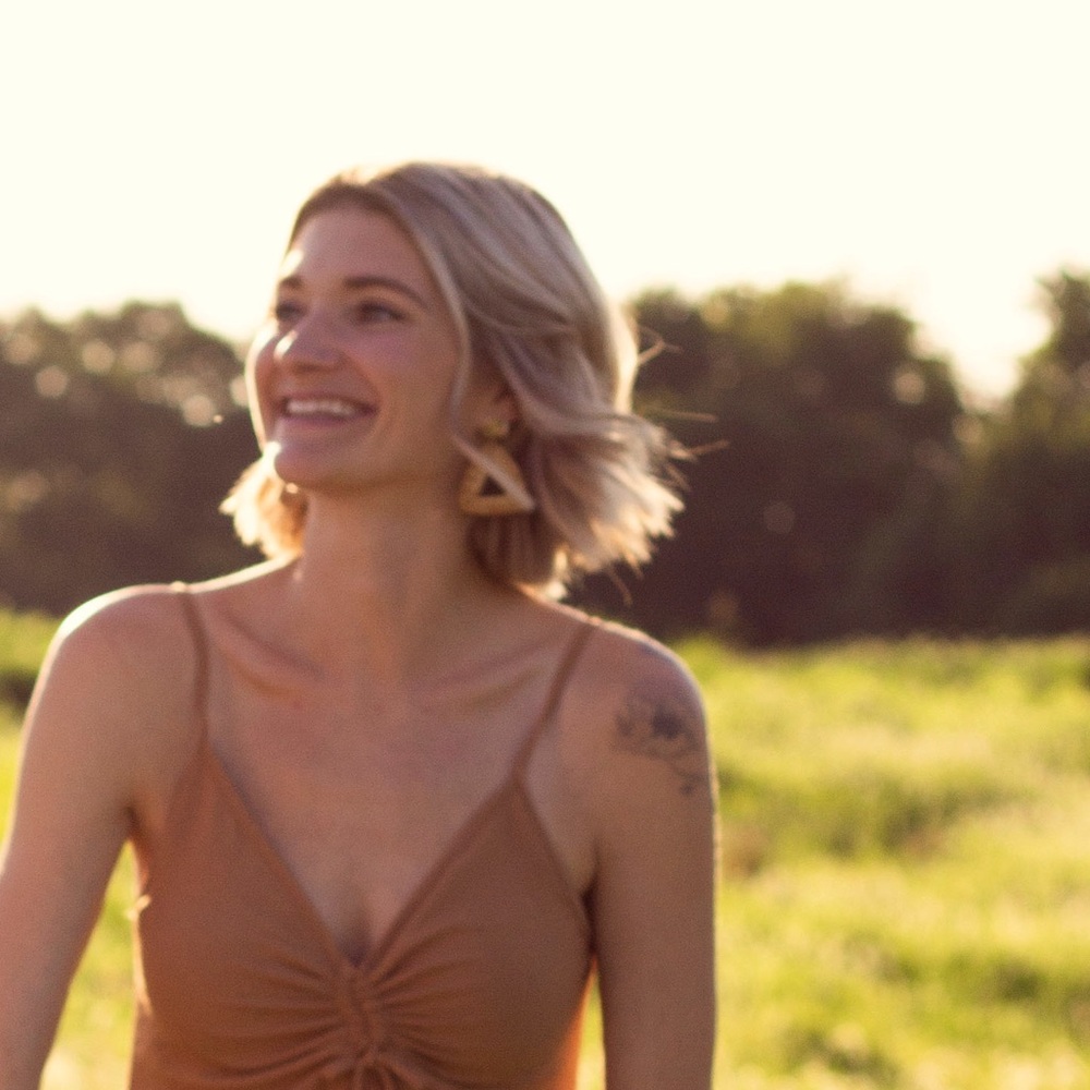 Meet your Posher, Kelly